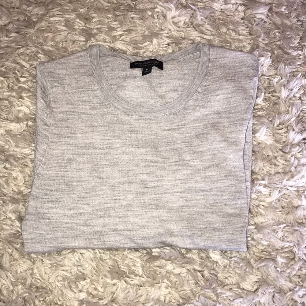 Quarter sleeve shirt